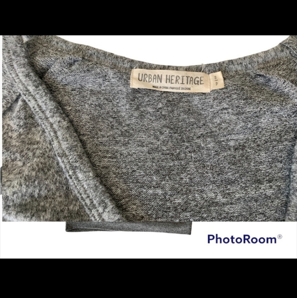 Cold shoulder soft long sleeve - Picture 6 of 8